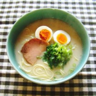 豆乳でとんこつ風ラーメン